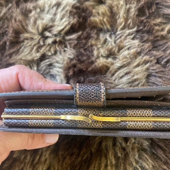 Louis Vuitton Damier wallet - Picture 11 of 13